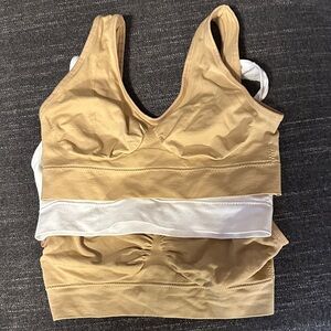 Seamless Tan and White Bralette Set